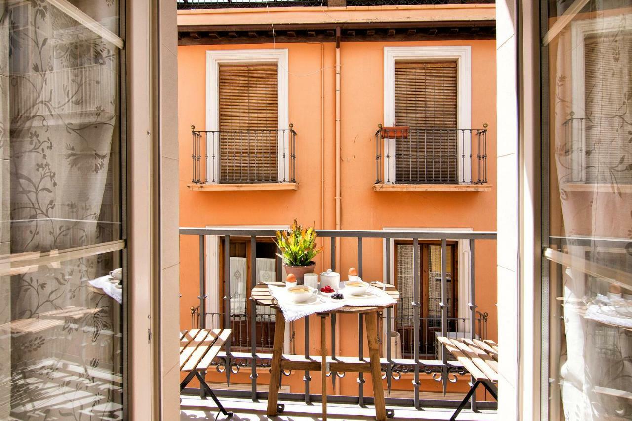 Central Deluxe Apartments Granada Buitenkant foto